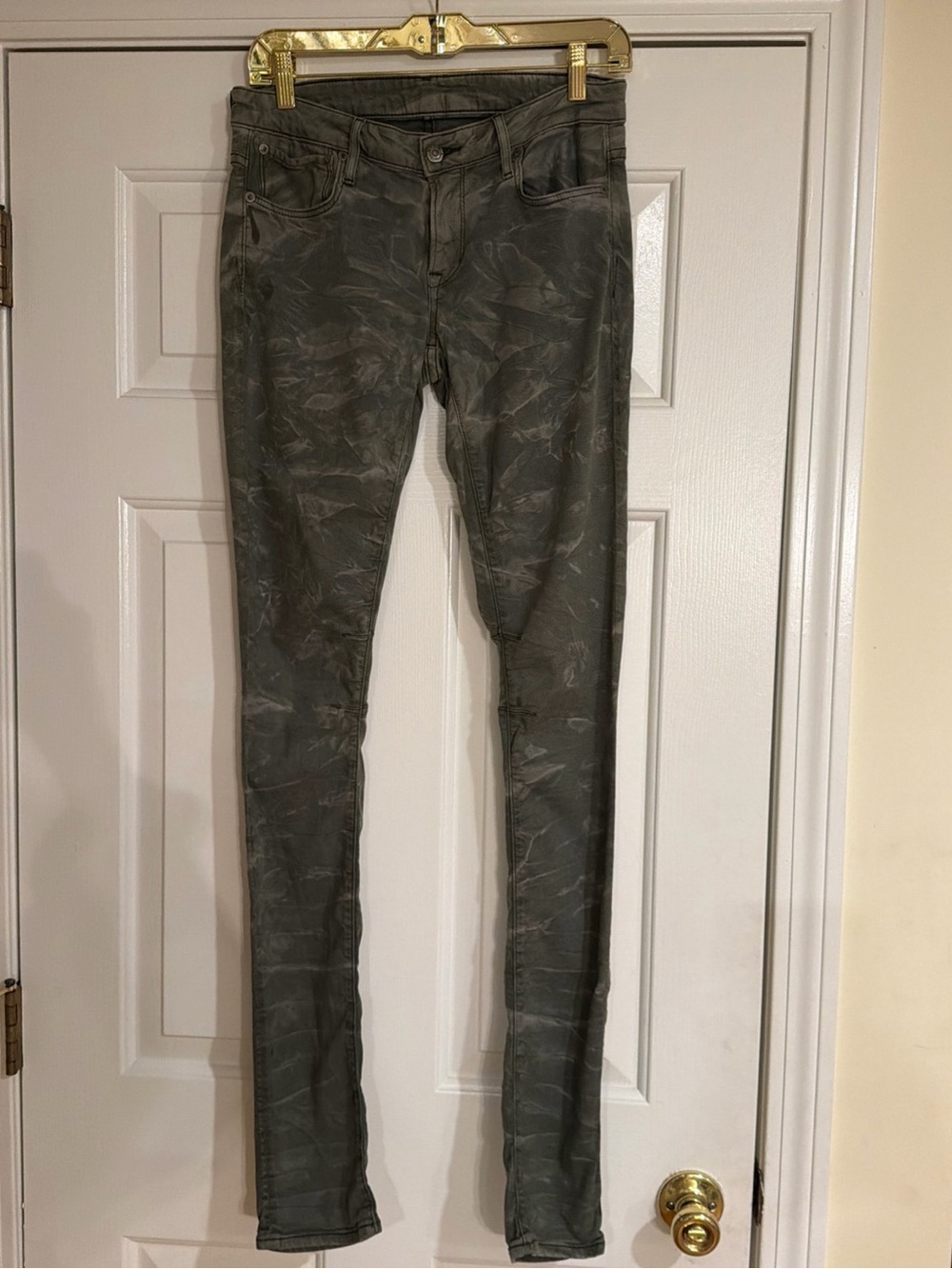 Vintage Unisex Helmut Lang Camo distressed pant size 26